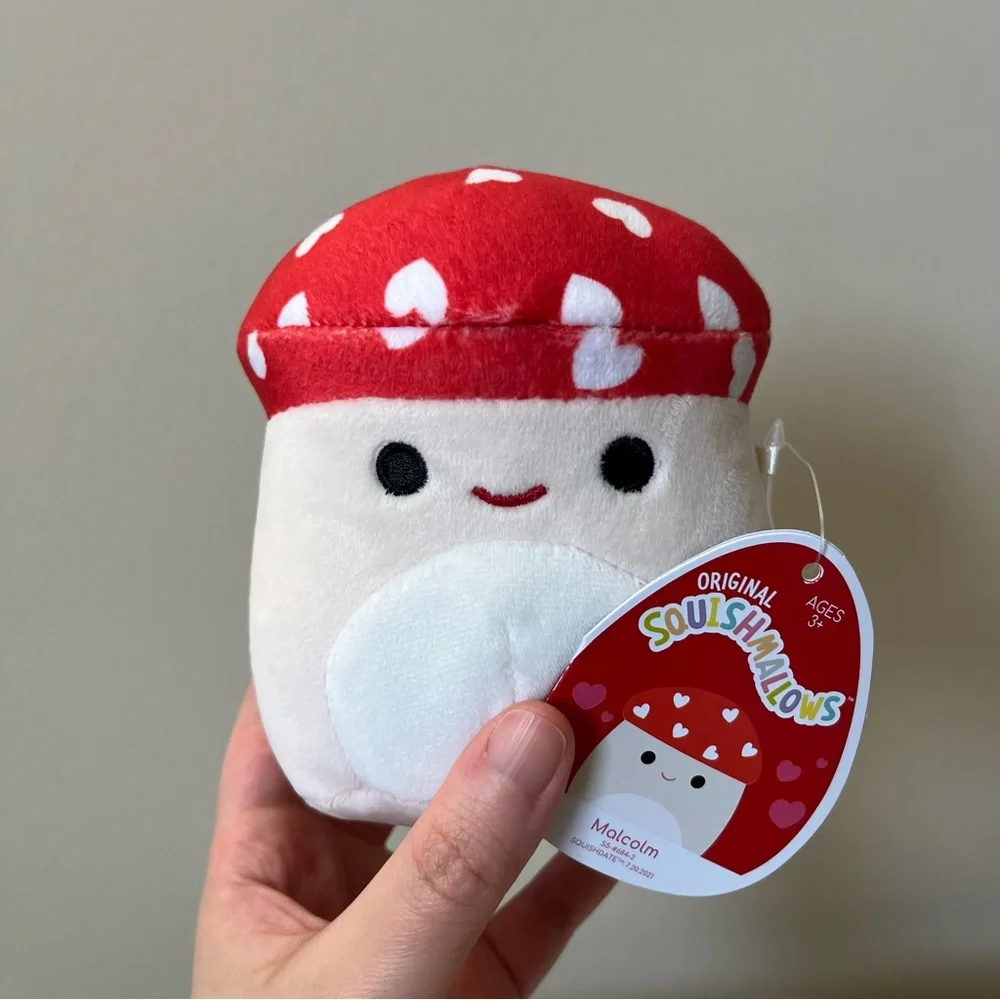 *SOLD* Squishmallows Malcolm Mushroom Hearts 5” Squishmallow Valentine’s Day - Picture 1 of 9